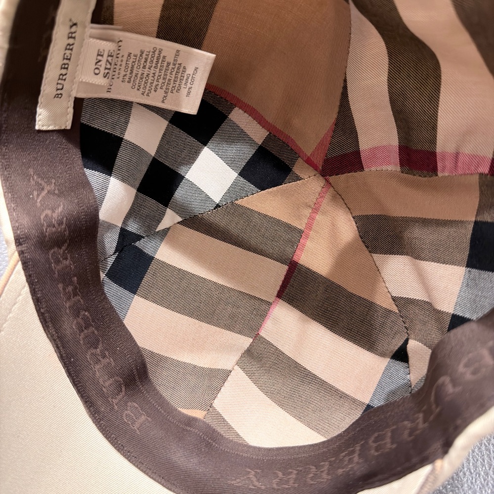 Burberry Check Pattern Cap - Picture 5 of 6